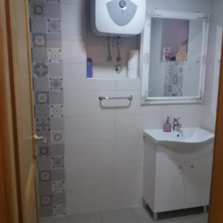 Vratnik Affittacamere 4*