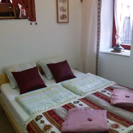 Vratnik Affittacamere 4*